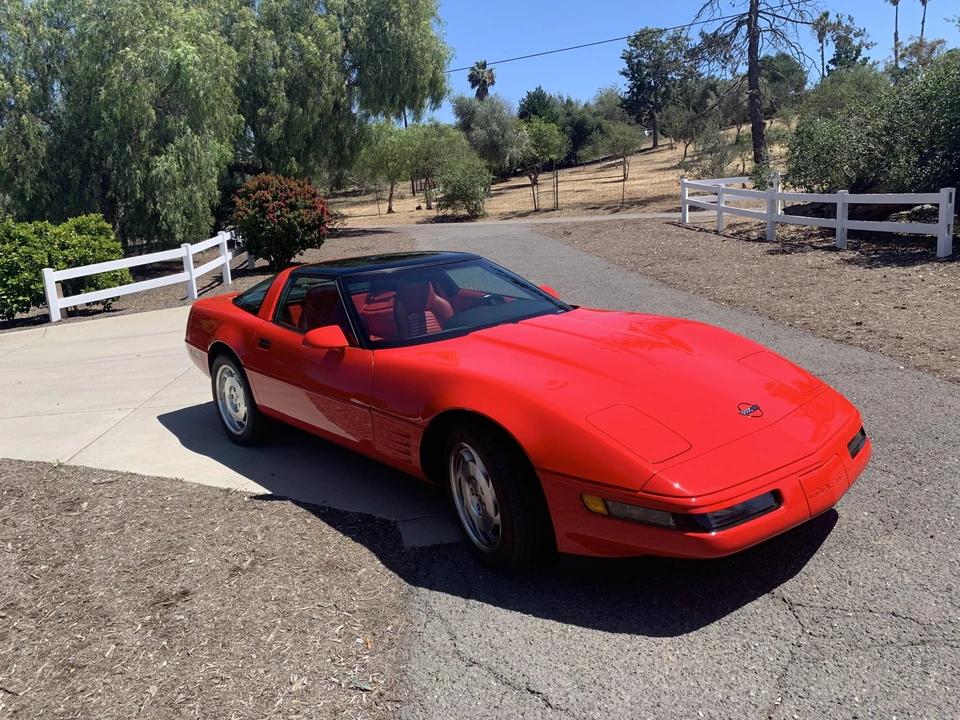 1994 Chevrolet Corvette C4 - Image 2 of 31
