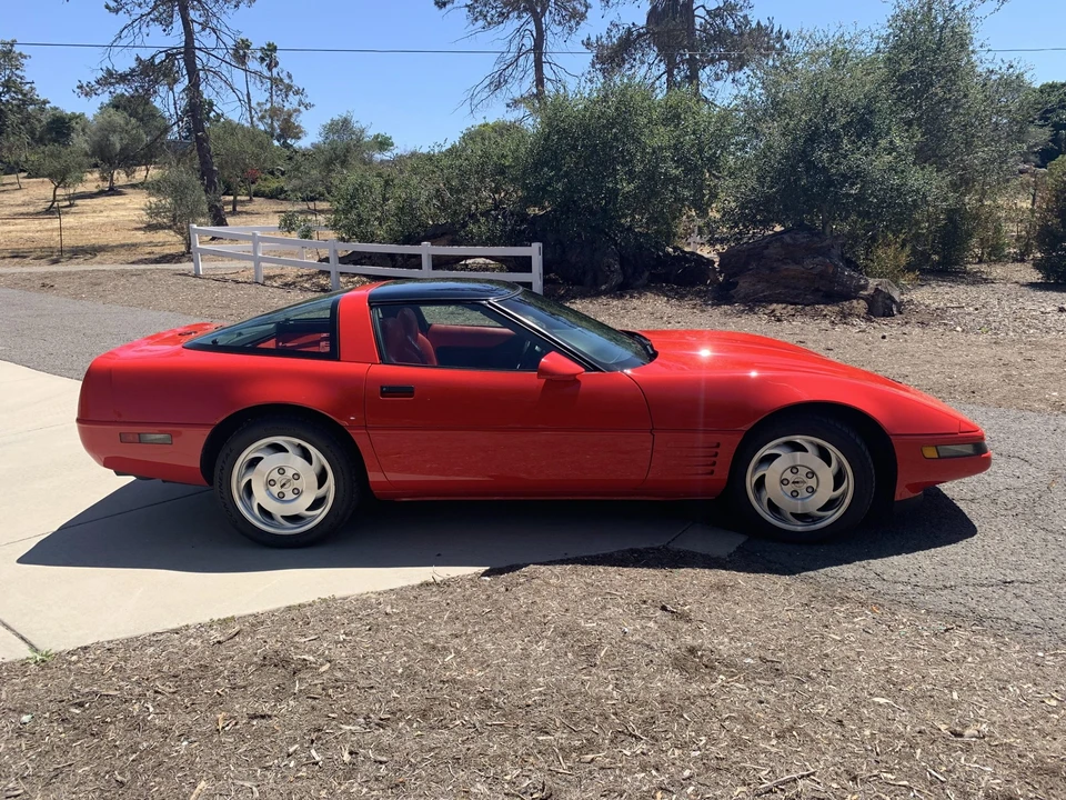 1994 Chevrolet Corvette C4 - Image 10 of 31