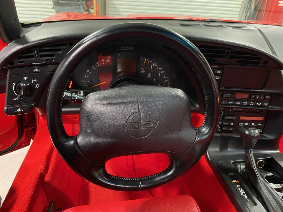 1994 Chevrolet Corvette C4 - Image 24 of 31