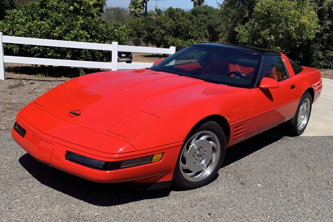 1994 Chevrolet Corvette C4 - Image 1 of 31