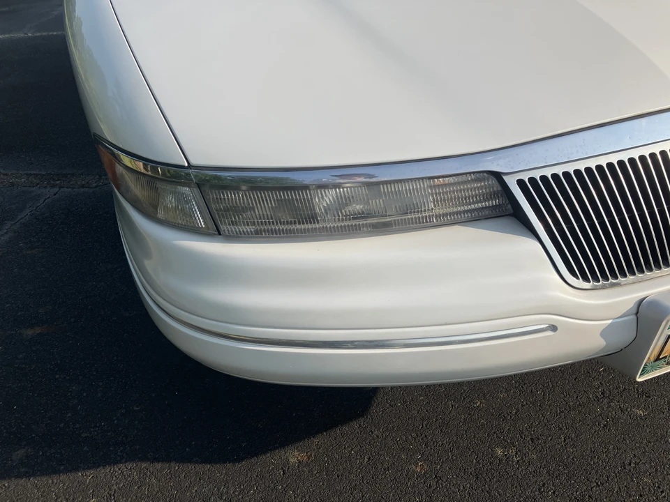 1994 Lincoln Continental 8th Gen - Image 15 of 31