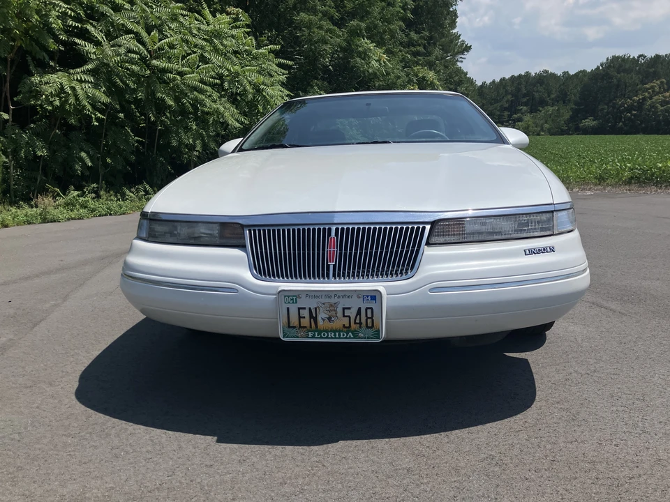 1994 Lincoln Continental 8th Gen - Image 11 of 31