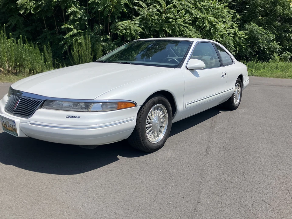1994 Lincoln Continental 8th Gen - Image 12 of 31