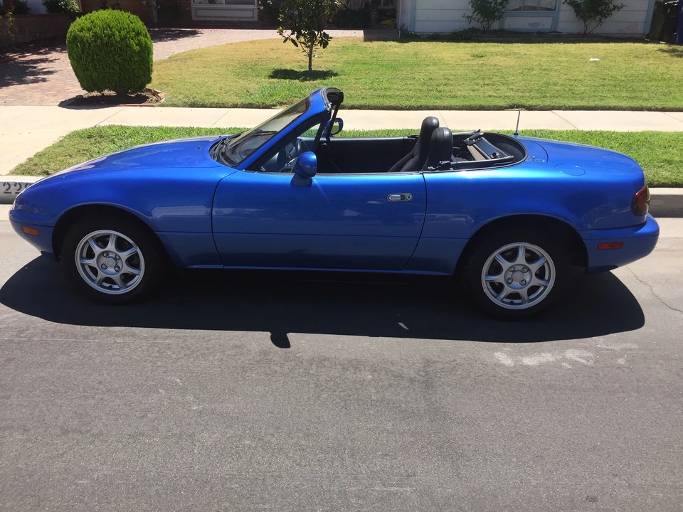 1994 Mazda NA MX-5 Miata - Image 6 of 31