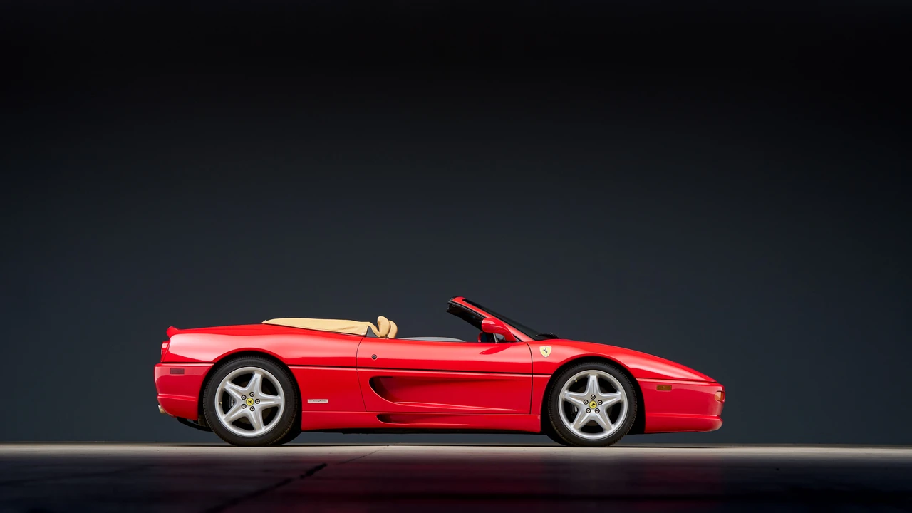 1995 Ferrari F355 Spider - Image 12 of 31