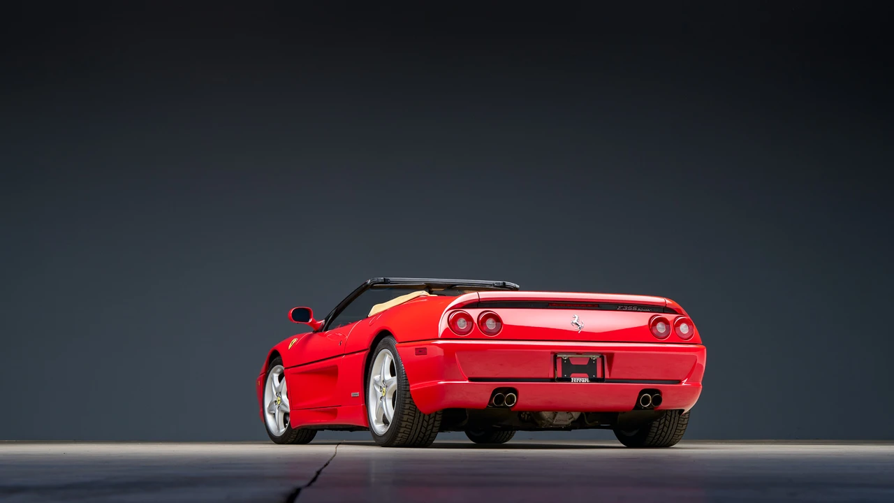 1995 Ferrari F355 Spider - Image 22 of 31