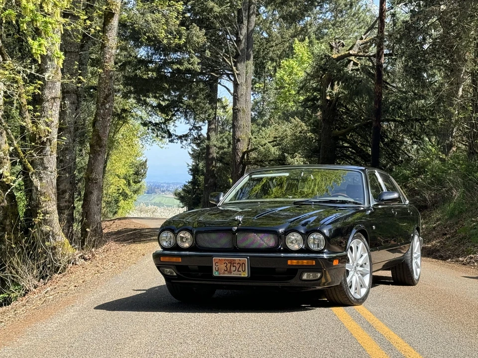 1995 Jaguar X300 XJ - Image 2 of 31