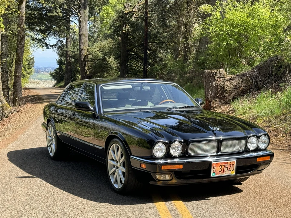 1995 Jaguar X300 XJ - Image 28 of 31