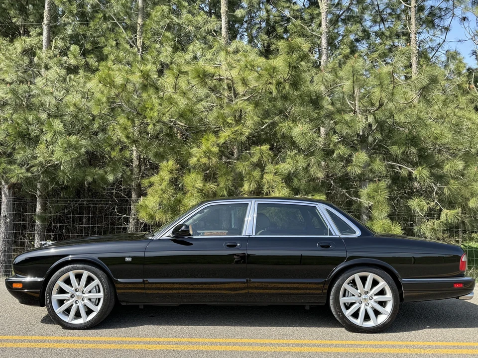 1995 Jaguar X300 XJ - Image 13 of 31