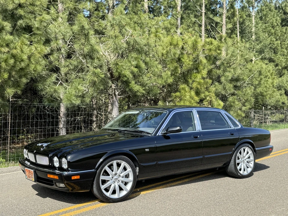 1995 Jaguar X300 XJ - Image 12 of 31