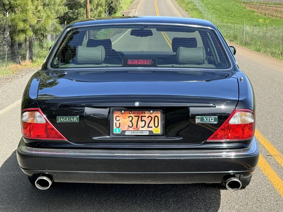 1995 Jaguar X300 XJ - Image 17 of 31