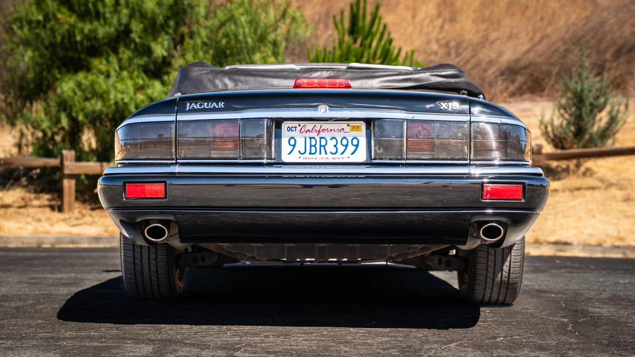 1995 Jaguar XJS Convertible - Image 11 of 31