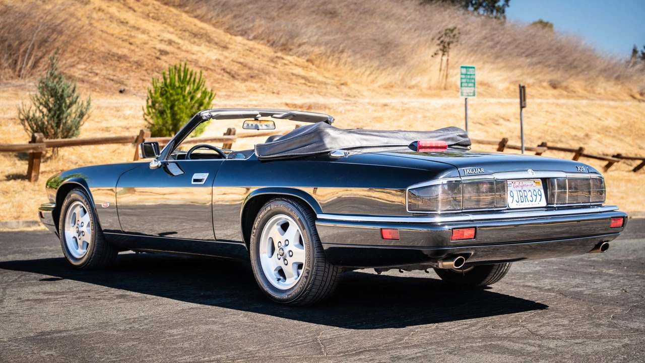 1995 Jaguar XJS Convertible - Image 9 of 31