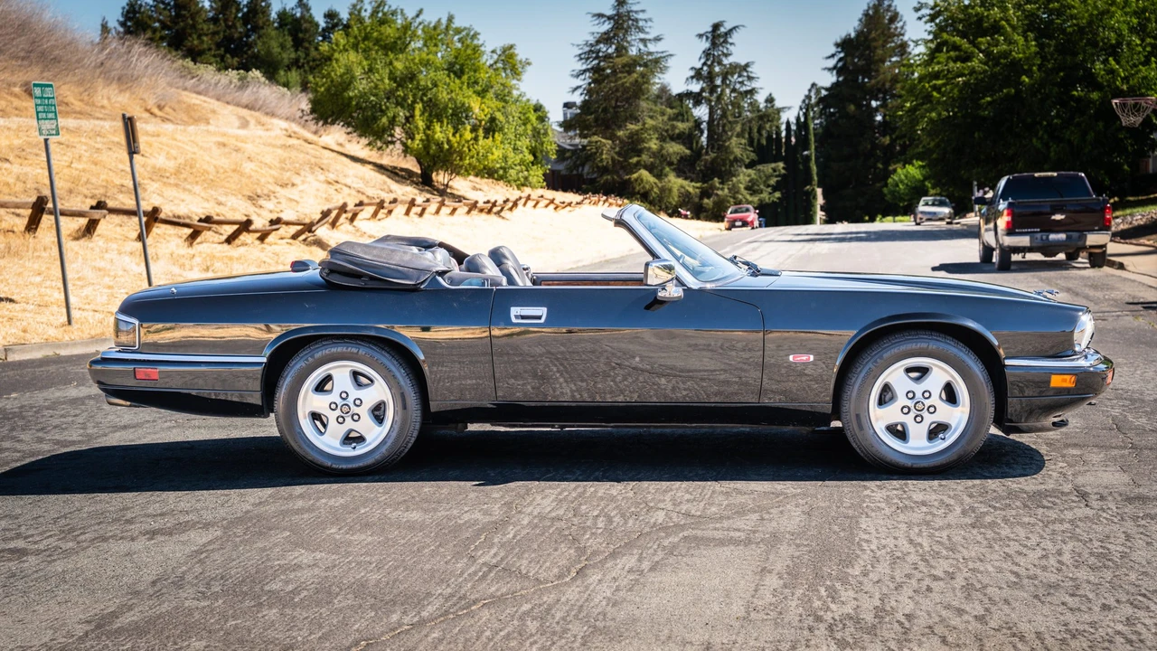 1995 Jaguar XJS Convertible - Image 14 of 31