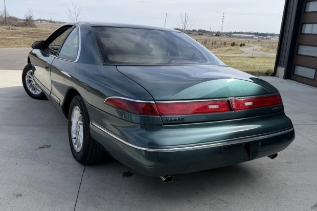 1995 Lincoln Continental Mark VIII - Image 2 of 7