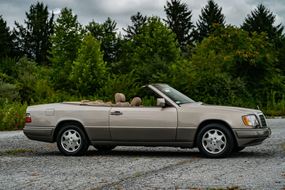 1995 Mercedes-Benz W124 E-Class - Image 11 of 31