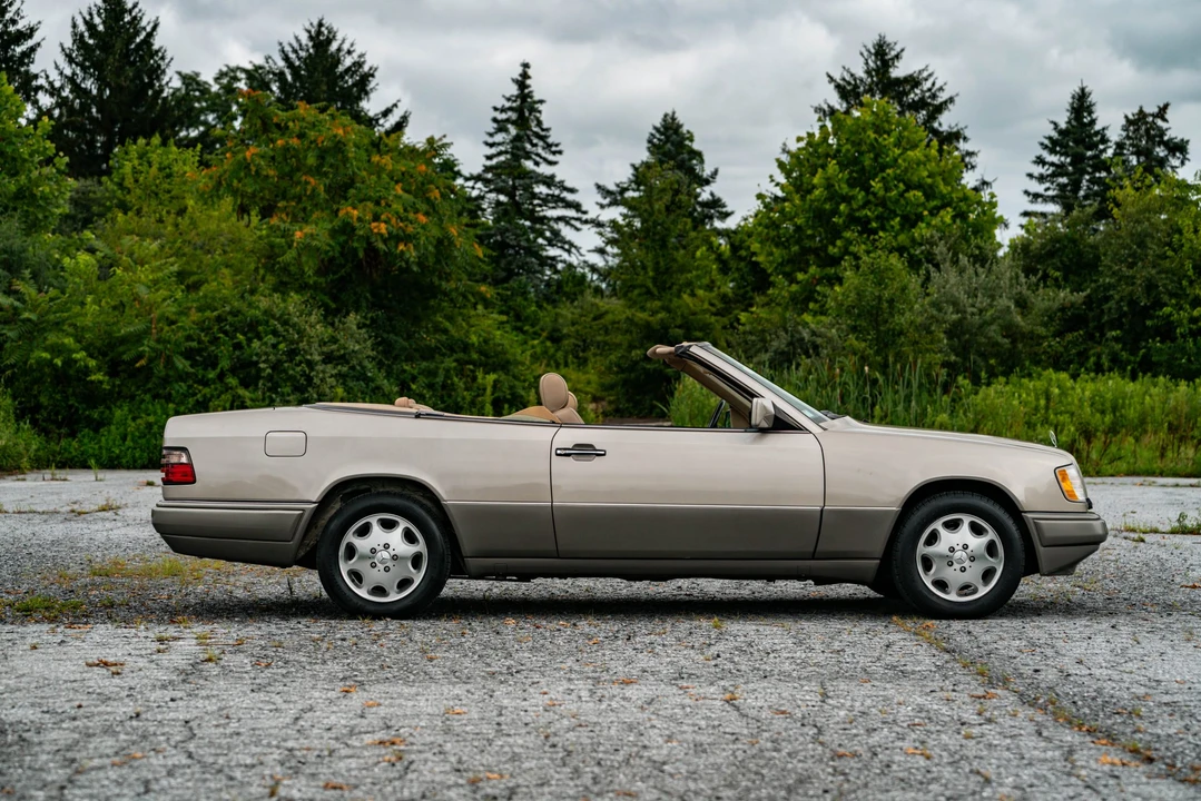 1995 Mercedes-Benz W124 E-Class - Image 13 of 31
