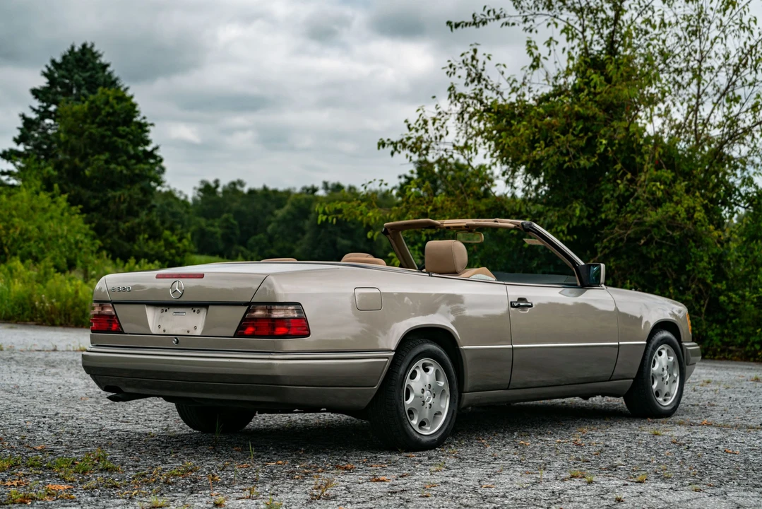 1995 Mercedes-Benz W124 E-Class - Image 17 of 31
