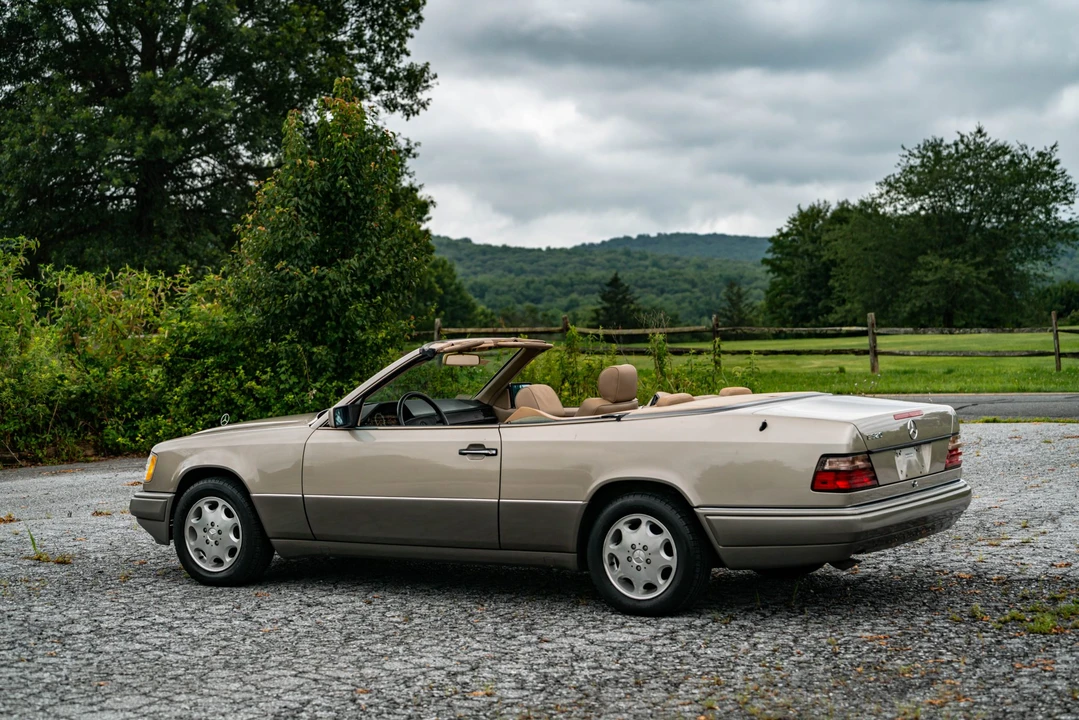 1995 Mercedes-Benz W124 E-Class - Image 29 of 31