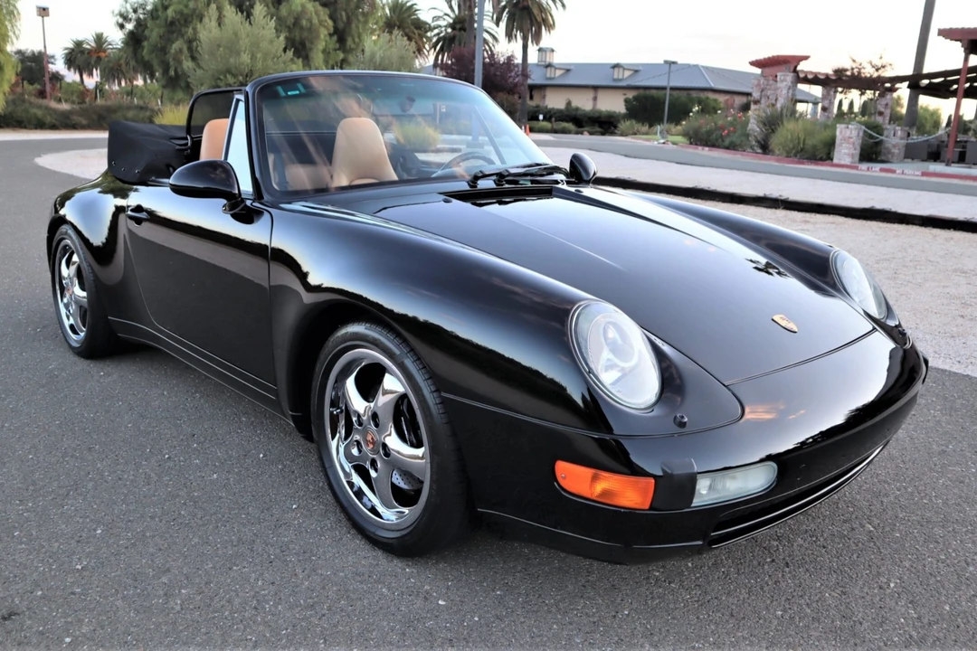 1995 Porsche 993 Carrera - Image 1 of 31