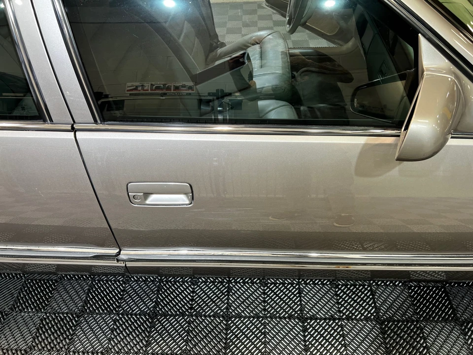 1996 Cadillac DeVille 7th Gen - Image 30 of 31