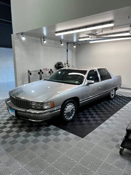1996 Cadillac DeVille 7th Gen - Image 11 of 31