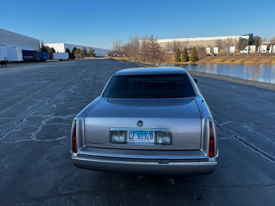1996 Cadillac DeVille 7th Gen - Image 6 of 31