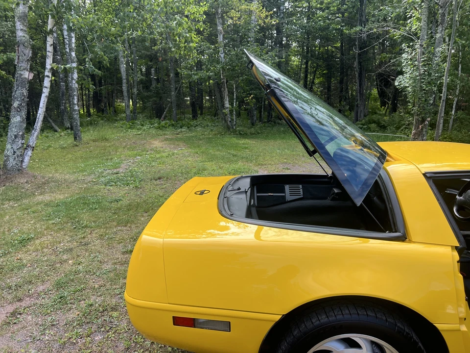 1996 Chevrolet Corvette C4 - Image 17 of 31