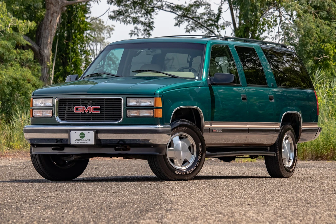 1996 GMC Suburban 8th Gen - Image 5 of 31