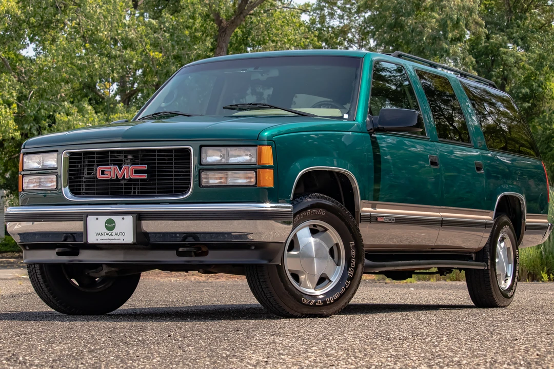 1996 GMC Suburban 8th Gen - Image 6 of 31
