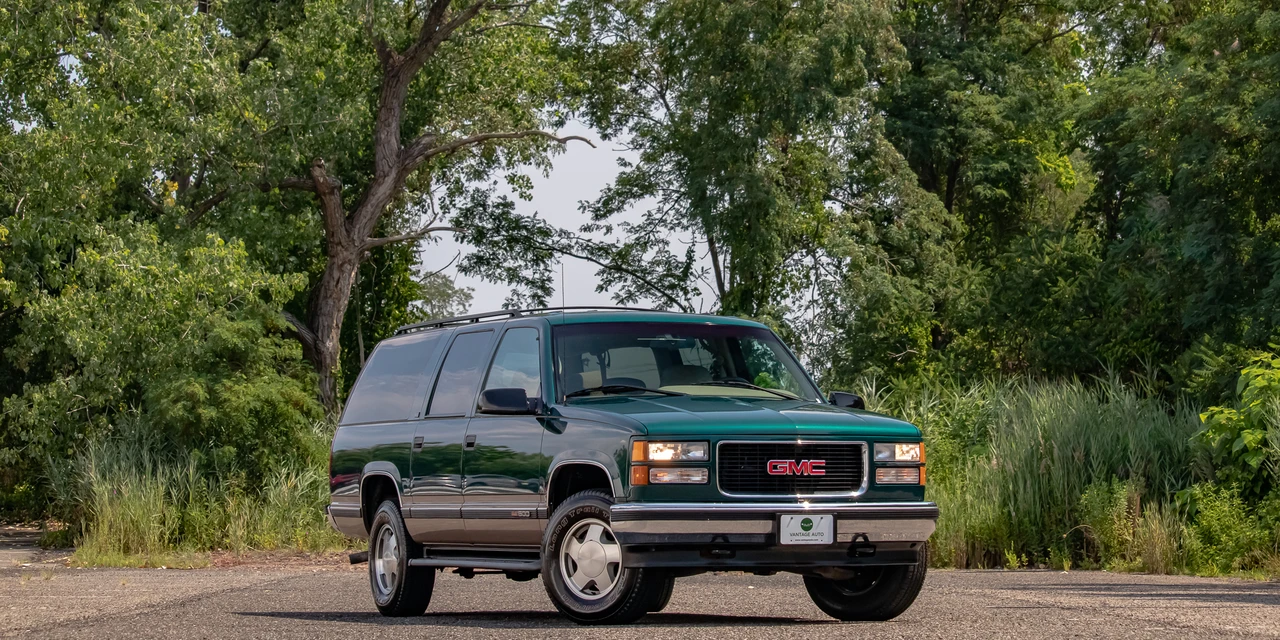 1996 GMC Suburban 8th Gen - Image 10 of 31