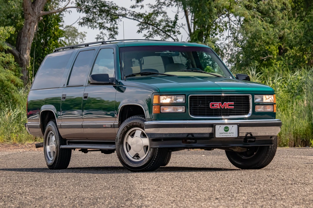 1996 GMC Suburban 8th Gen - Image 11 of 31