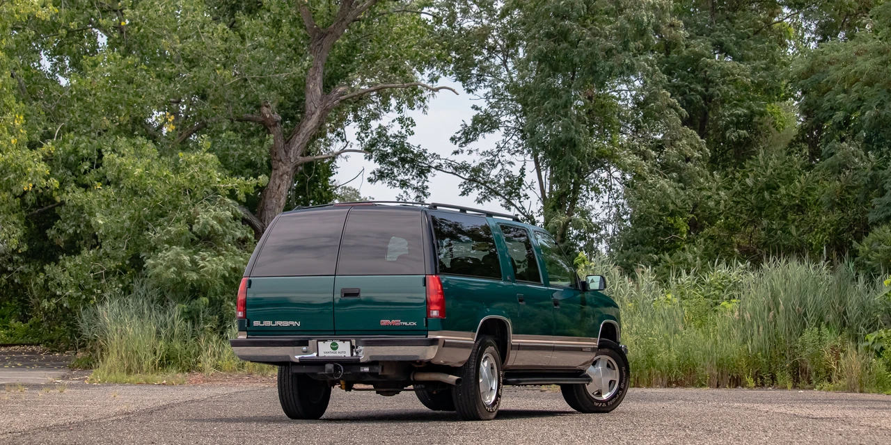 1996 GMC Suburban 8th Gen - Image 15 of 31