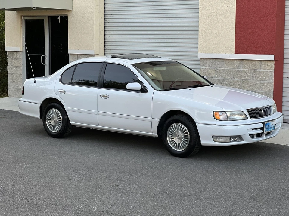 1996 Infiniti I30 1st Gen - Image 9 of 31
