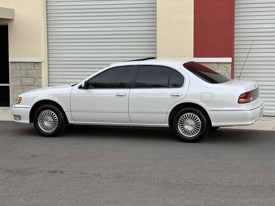 1996 Infiniti I30 1st Gen - Image 28 of 31