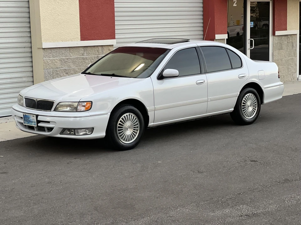1996 Infiniti I30 1st Gen - Image 2 of 31