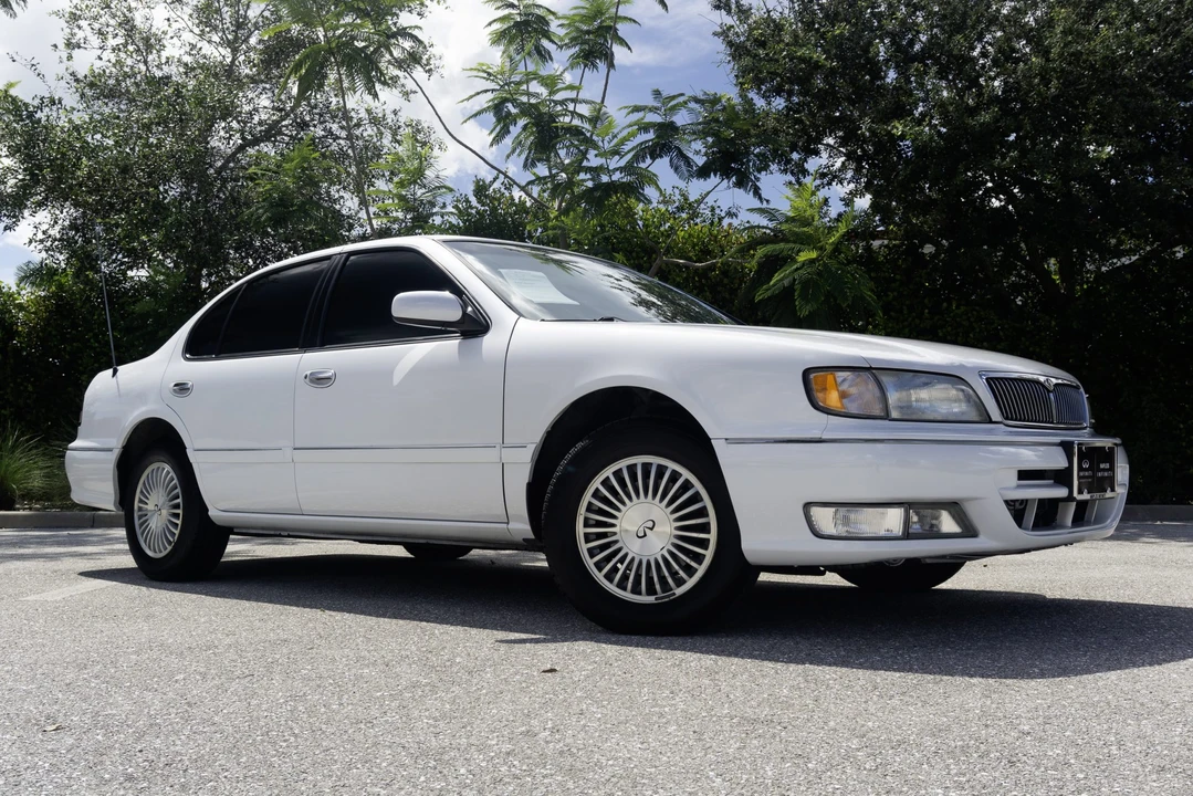1996 Infiniti I30 1st Gen - Image 14 of 31