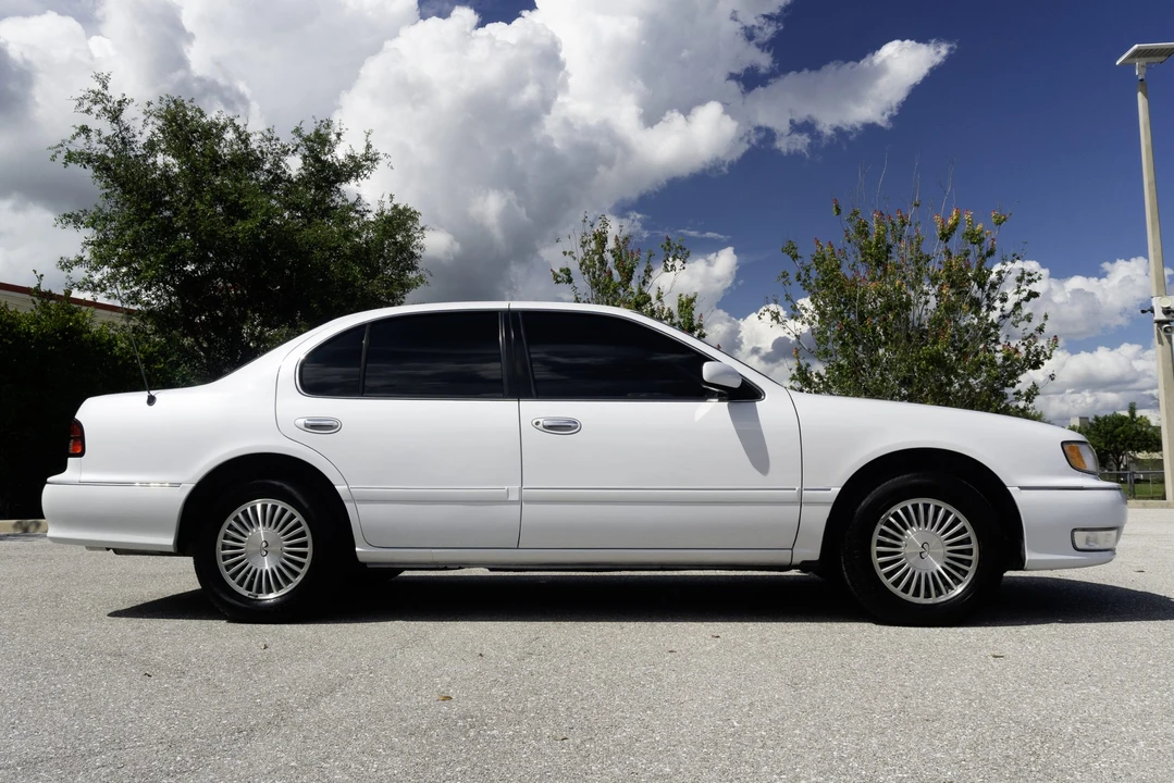 1996 Infiniti I30 1st Gen - Image 12 of 31