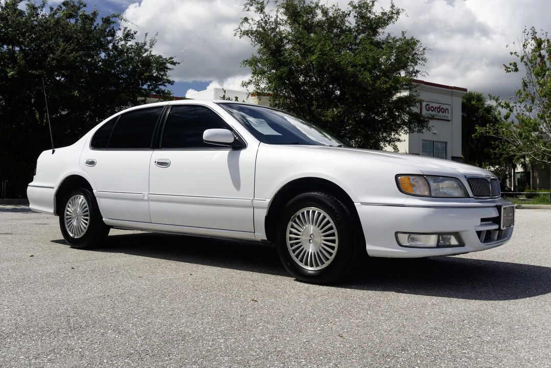 1996 Infiniti I30 1st Gen - Image 16 of 31