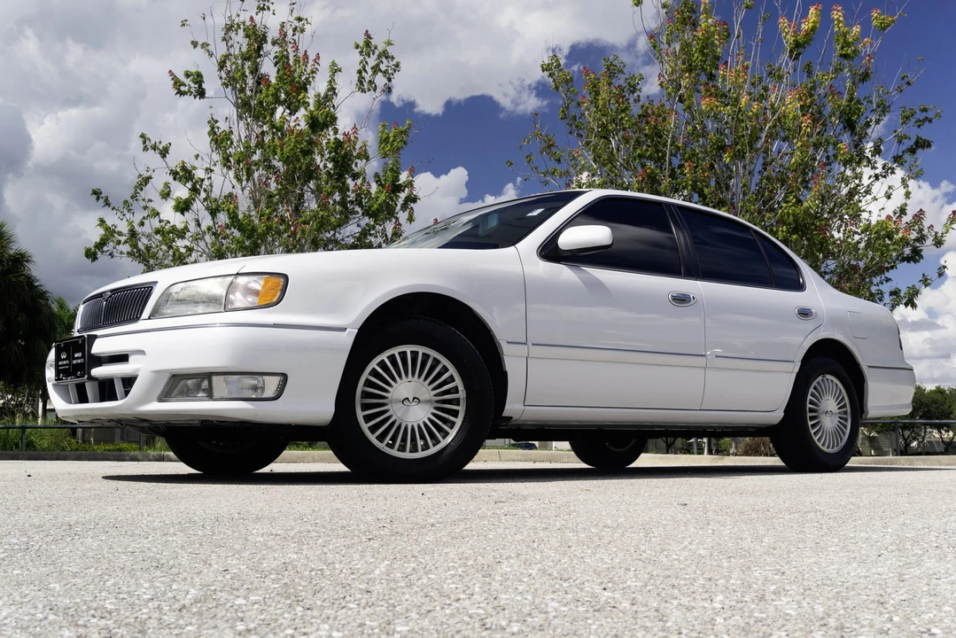 1996 Infiniti I30 1st Gen - Image 2 of 31