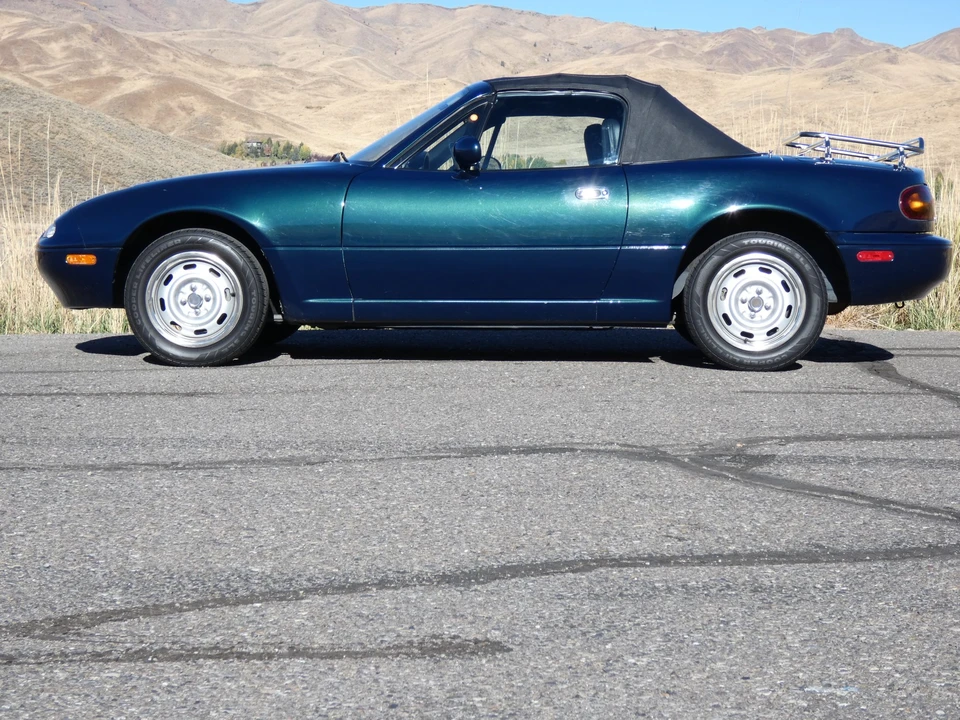 1996 Mazda NA MX-5 Miata - Image 13 of 31