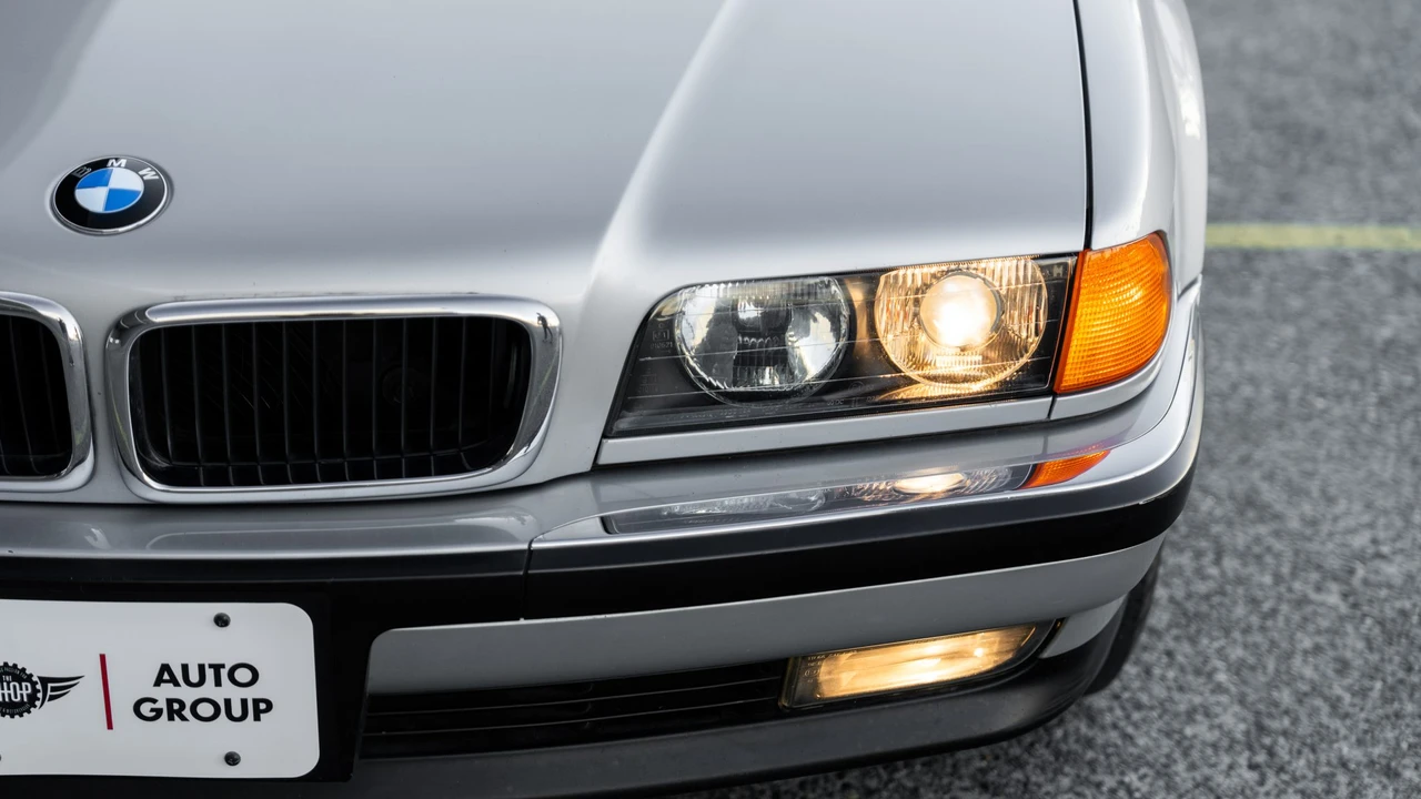 1997 BMW E38 7 Series - Image 23 of 31