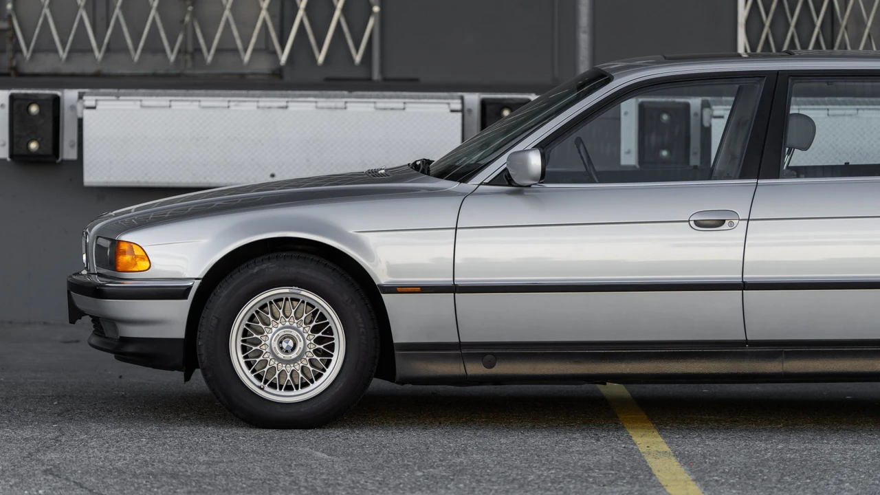 1997 BMW E38 7 Series - Image 27 of 31