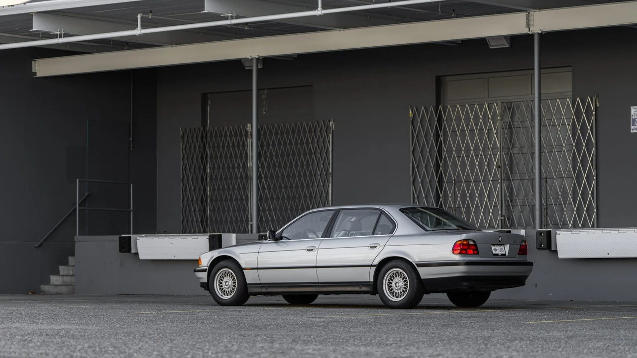 1997 BMW E38 7 Series - Image 6 of 31