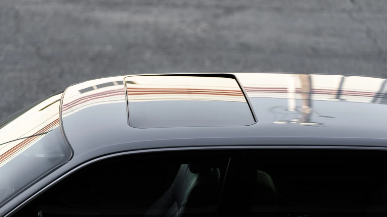 1997 BMW E38 7 Series - Image 30 of 31