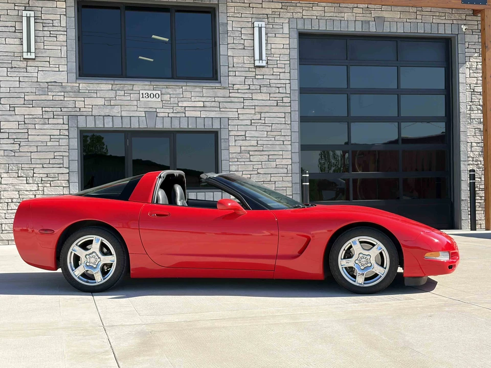 1997 Chevrolet Corvette C5 - Image 5 of 31