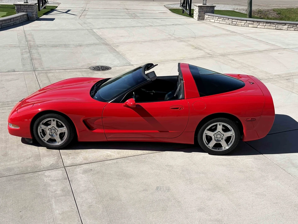 1997 Chevrolet Corvette C5 - Image 11 of 31