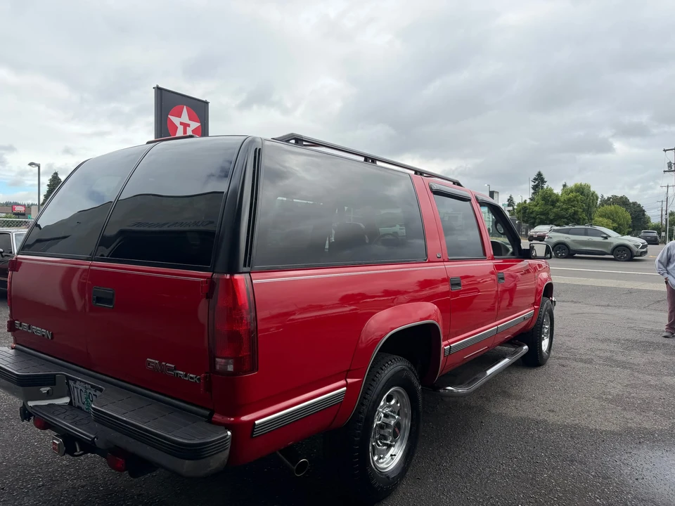 1997 GMC Suburban 8th Gen - Image 15 of 31