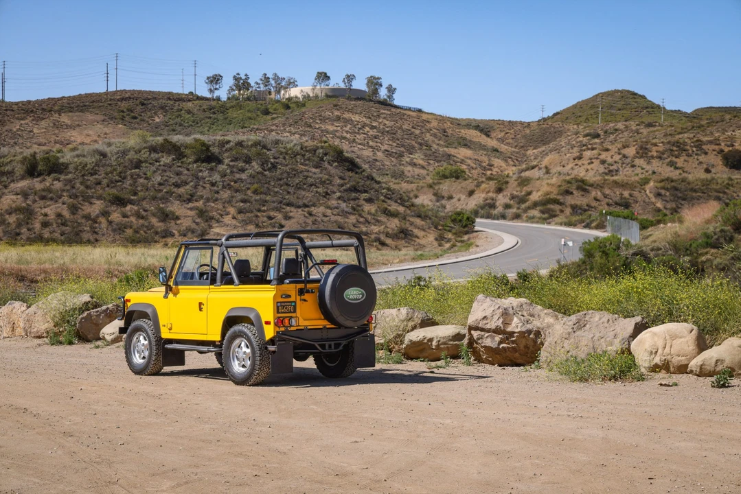 1997 Land Rover Defender 90 - Image 9 of 31