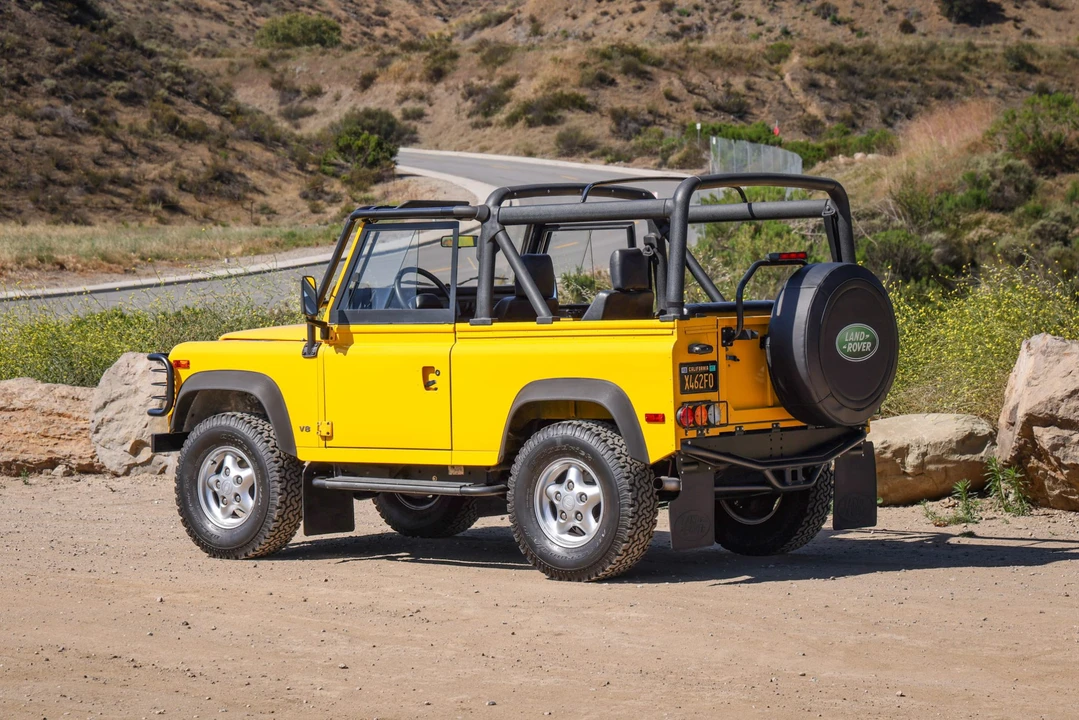 1997 Land Rover Defender 90 - Image 8 of 31